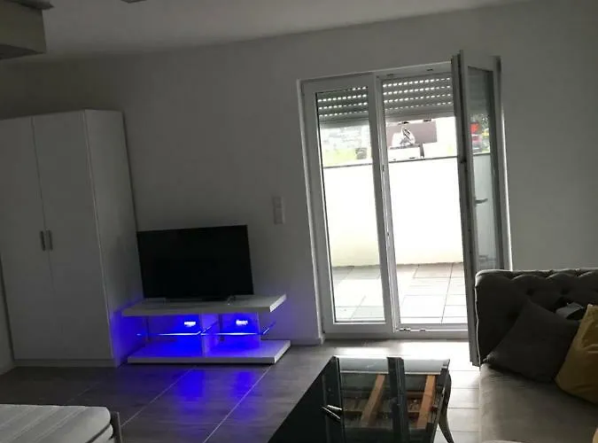 Einliegerwohnung mit Terrasse