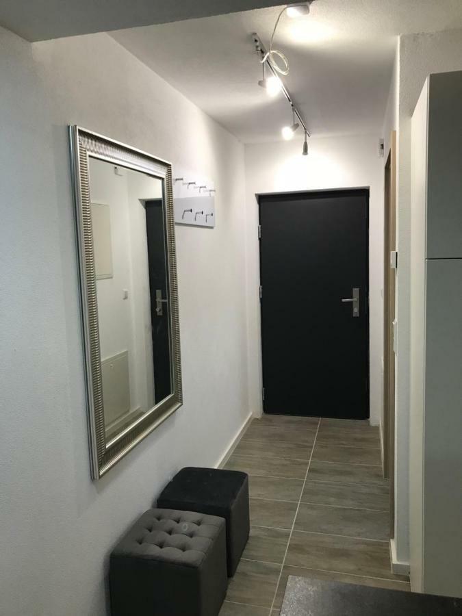 Apartment Einliegerwohnung Mit Terrasse